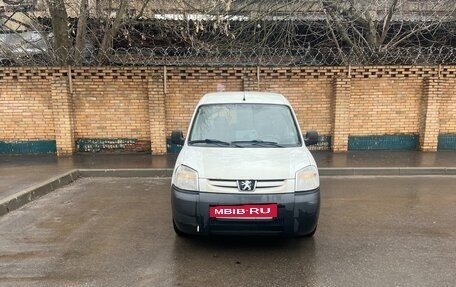 Peugeot Partner II рестайлинг 2, 2010 год, 480 000 рублей, 2 фотография