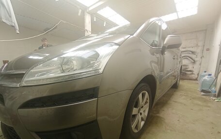 Citroen C4 Picasso II рестайлинг, 2010 год, 530 000 рублей, 17 фотография