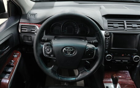 Toyota Camry, 2012 год, 1 989 000 рублей, 13 фотография