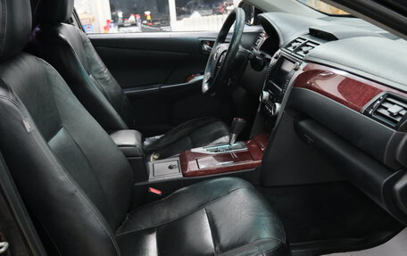 Toyota Camry, 2012 год, 1 989 000 рублей, 21 фотография