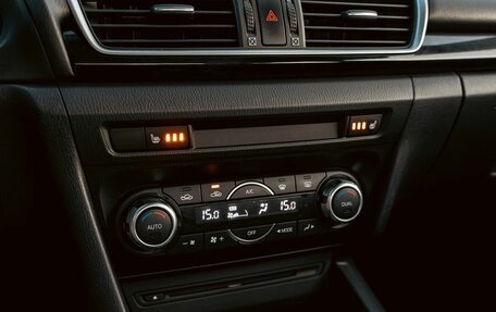 Mazda 3, 2017 год, 1 455 000 рублей, 16 фотография