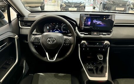 Toyota RAV4, 2025 год, 4 800 000 рублей, 9 фотография
