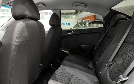 Hyundai Solaris II рестайлинг, 2016 год, 950 000 рублей, 16 фотография