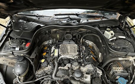 Mercedes-Benz E-Класс, 2010 год, 680 000 рублей, 21 фотография