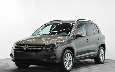 Volkswagen Tiguan I, 2015 год, 1 325 000 рублей, 1 фотография