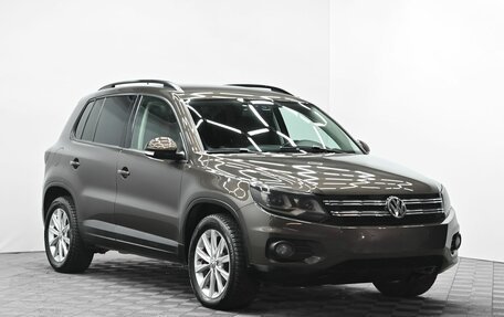 Volkswagen Tiguan I, 2015 год, 1 325 000 рублей, 2 фотография