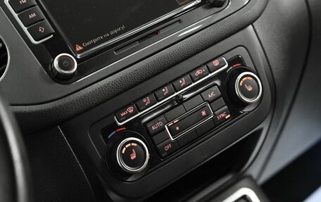 Volkswagen Tiguan I, 2015 год, 1 325 000 рублей, 13 фотография