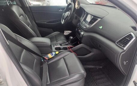 Hyundai Tucson III, 2018 год, 2 000 000 рублей, 10 фотография