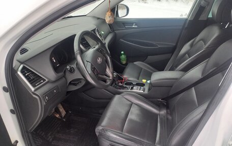 Hyundai Tucson III, 2018 год, 2 000 000 рублей, 9 фотография