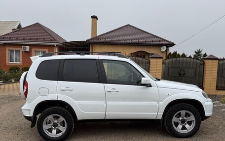 Chevrolet Niva I рестайлинг, 2019 год, 870 000 рублей, 4 фотография