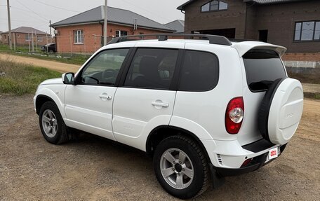 Chevrolet Niva I рестайлинг, 2019 год, 870 000 рублей, 6 фотография