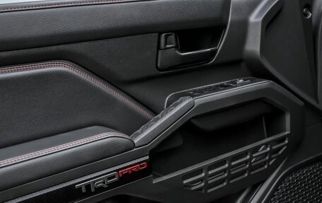 Toyota Tacoma, 2024 год, 9 870 000 рублей, 11 фотография