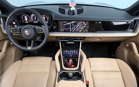 Porsche Cayenne III, 2024 год, 12 490 000 рублей, 3 фотография