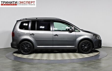 Volkswagen Touran III, 2012 год, 947 000 рублей, 8 фотография