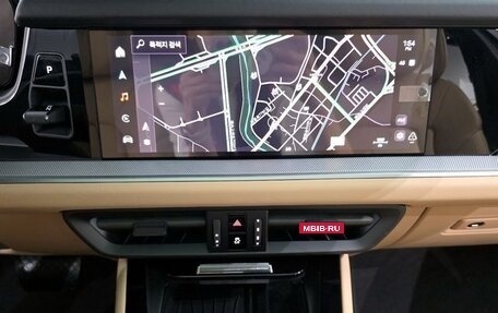 Porsche Cayenne III, 2024 год, 12 490 000 рублей, 16 фотография