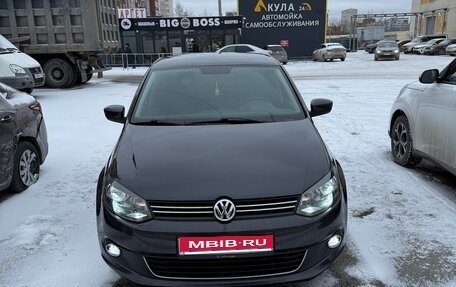 Volkswagen Polo VI (EU Market), 2015 год, 860 000 рублей, 1 фотография