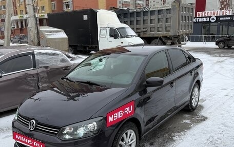 Volkswagen Polo VI (EU Market), 2015 год, 860 000 рублей, 2 фотография