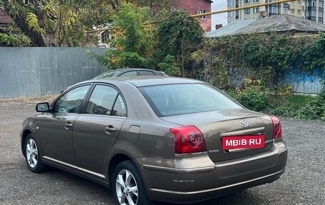 Toyota Avensis III рестайлинг, 2005 год, 880 000 рублей, 3 фотография