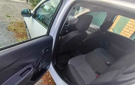 Renault Logan II, 2020 год, 740 000 рублей, 12 фотография