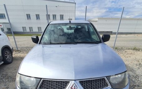 Mitsubishi L200 IV рестайлинг, 2012 год, 1 400 000 рублей, 1 фотография