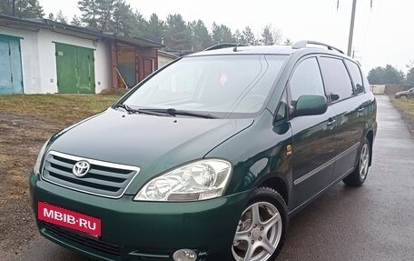 Toyota Avensis Verso I рестайлинг, 2002 год, 2 фотография