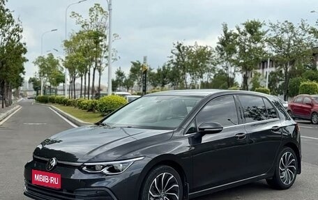 Volkswagen Golf VIII, 2022 год, 1 450 111 рублей, 1 фотография