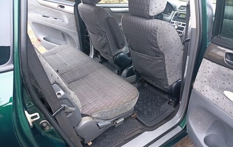 Toyota Avensis Verso I рестайлинг, 2002 год, 12 фотография