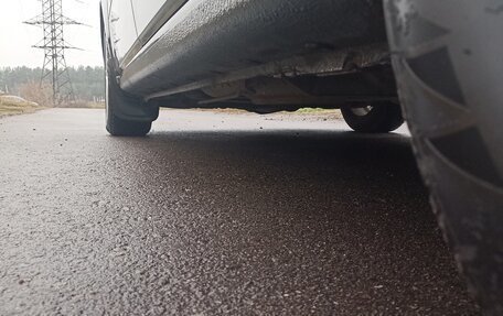 Toyota Avensis Verso I рестайлинг, 2002 год, 16 фотография