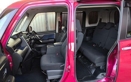 Toyota Roomy I, 2017 год, 1 060 000 рублей, 13 фотография