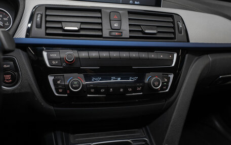 BMW 3 серия, 2018 год, 3 395 000 рублей, 18 фотография