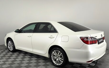 Toyota Camry, 2015 год, 2 270 000 рублей, 8 фотография