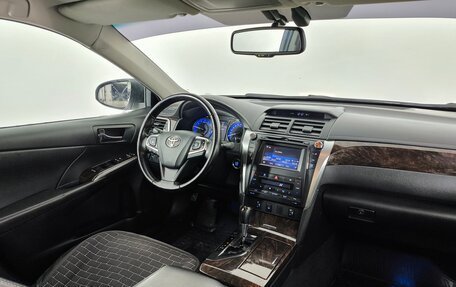 Toyota Camry, 2015 год, 2 270 000 рублей, 11 фотография