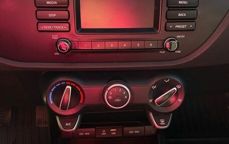 KIA Rio IV, 2018 год, 1 000 000 рублей, 7 фотография