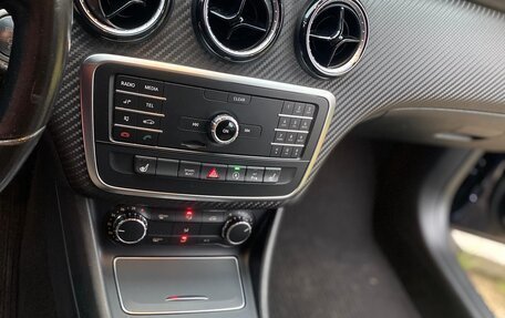 Mercedes-Benz GLA, 2018 год, 1 999 999 рублей, 9 фотография