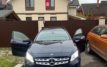 Mercedes-Benz GLA, 2018 год, 1 999 999 рублей, 18 фотография