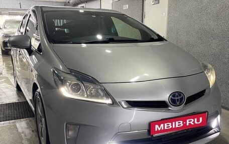 Toyota Prius, 2014 год, 1 550 000 рублей, 9 фотография