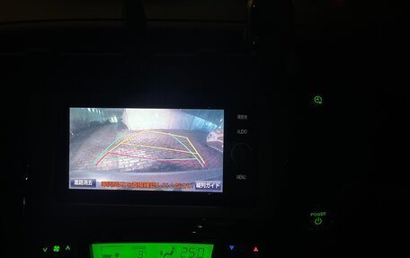 Toyota Prius, 2014 год, 1 550 000 рублей, 21 фотография