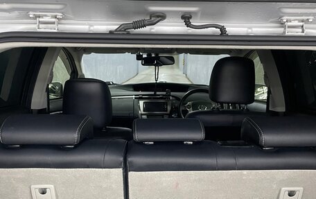 Toyota Prius, 2014 год, 1 550 000 рублей, 15 фотография