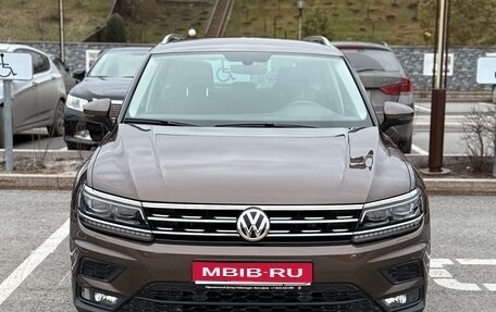 Volkswagen Tiguan II, 2017 год, 2 450 000 рублей, 1 фотография