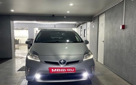 Toyota Prius, 2014 год, 1 550 000 рублей, 12 фотография