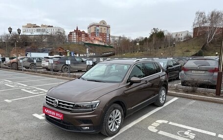 Volkswagen Tiguan II, 2017 год, 2 450 000 рублей, 3 фотография