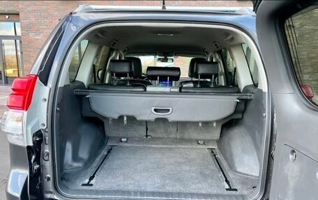 Toyota Land Cruiser Prado 150 рестайлинг 2, 2010 год, 2 300 000 рублей, 9 фотография