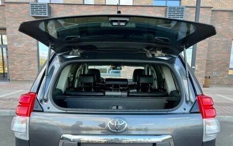 Toyota Land Cruiser Prado 150 рестайлинг 2, 2010 год, 2 300 000 рублей, 10 фотография