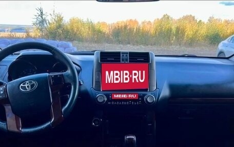 Toyota Land Cruiser Prado 150 рестайлинг 2, 2010 год, 2 300 000 рублей, 14 фотография