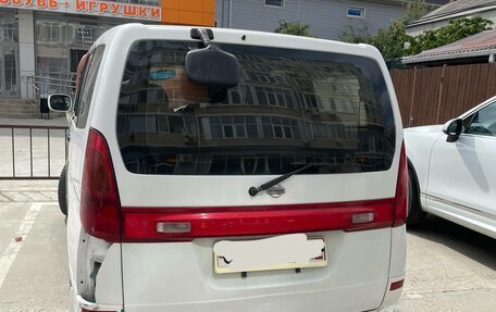 Nissan Serena I, 2000 год, 450 000 рублей, 3 фотография