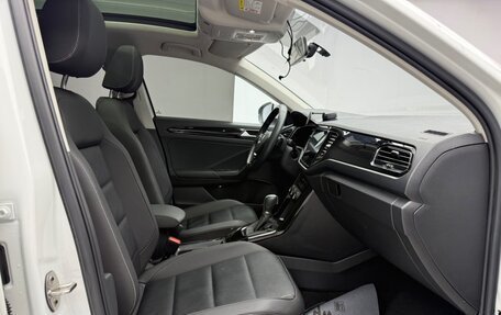 Volkswagen T-Roc I, 2022 год, 2 415 000 рублей, 14 фотография