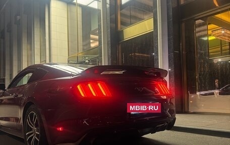 Ford Mustang VI рестайлинг, 2017 год, 2 500 000 рублей, 12 фотография