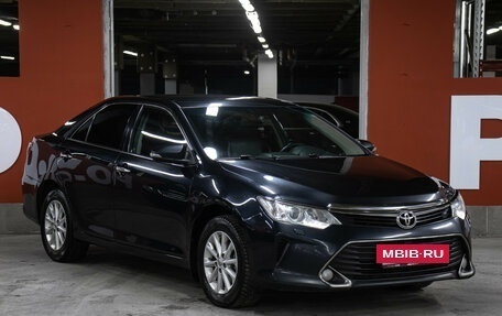 Toyota Camry, 2016 год, 1 898 000 рублей, 3 фотография