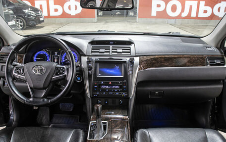 Toyota Camry, 2016 год, 1 898 000 рублей, 14 фотография