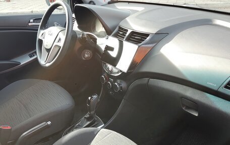 Hyundai Solaris II рестайлинг, 2016 год, 1 400 000 рублей, 7 фотография